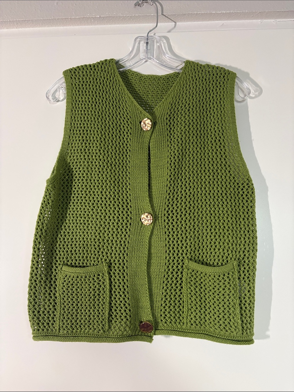NWOT Olive Green Fisherman Crochet Vest w/ gold buttons perfect Fall Layerin